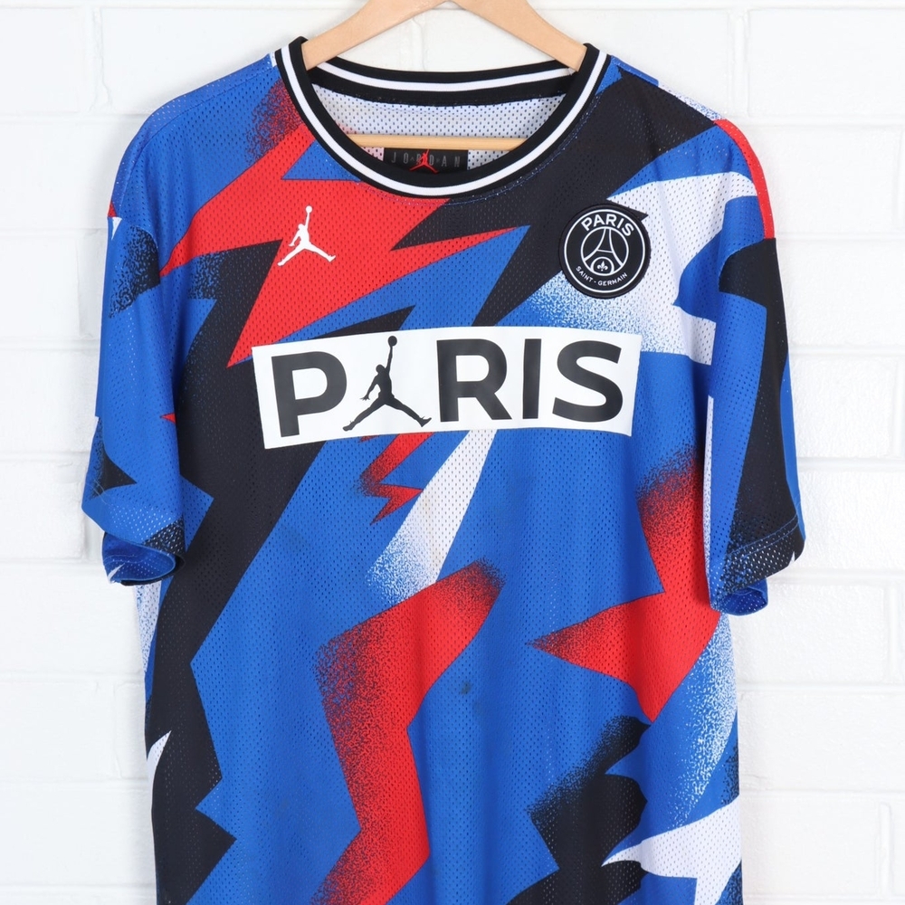 Paris Graphic Soccer Jersey